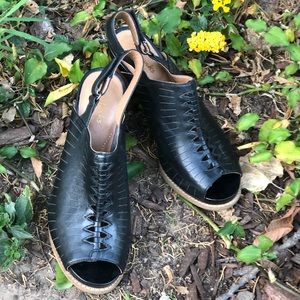 Black block heel sandal